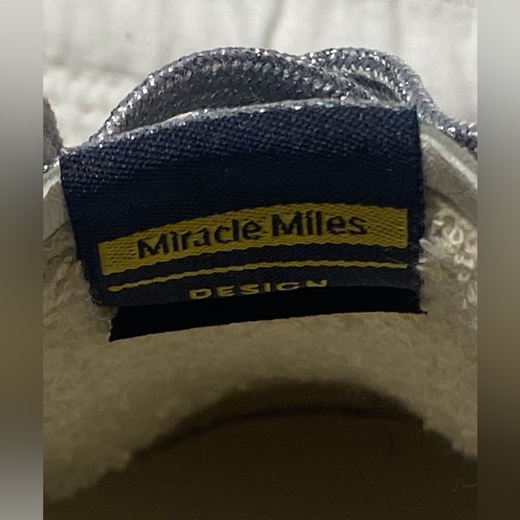 Miracle Miles Mi.iM Joann Lace up Rhinestone Suede Star Sneaker, Shoes - Size 6 - Picture 15 of 15